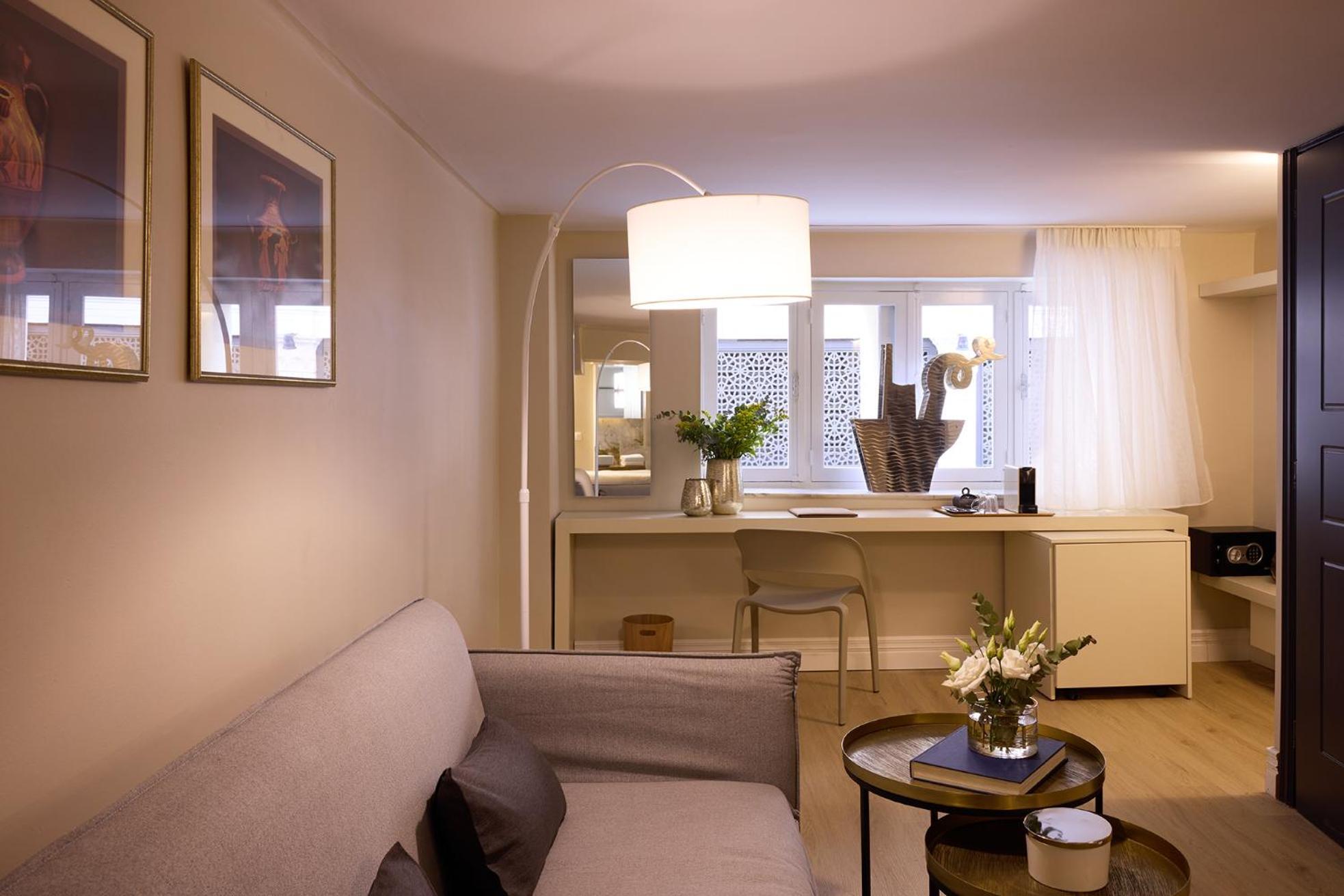 Vrachos Athens Suites Екстериор снимка