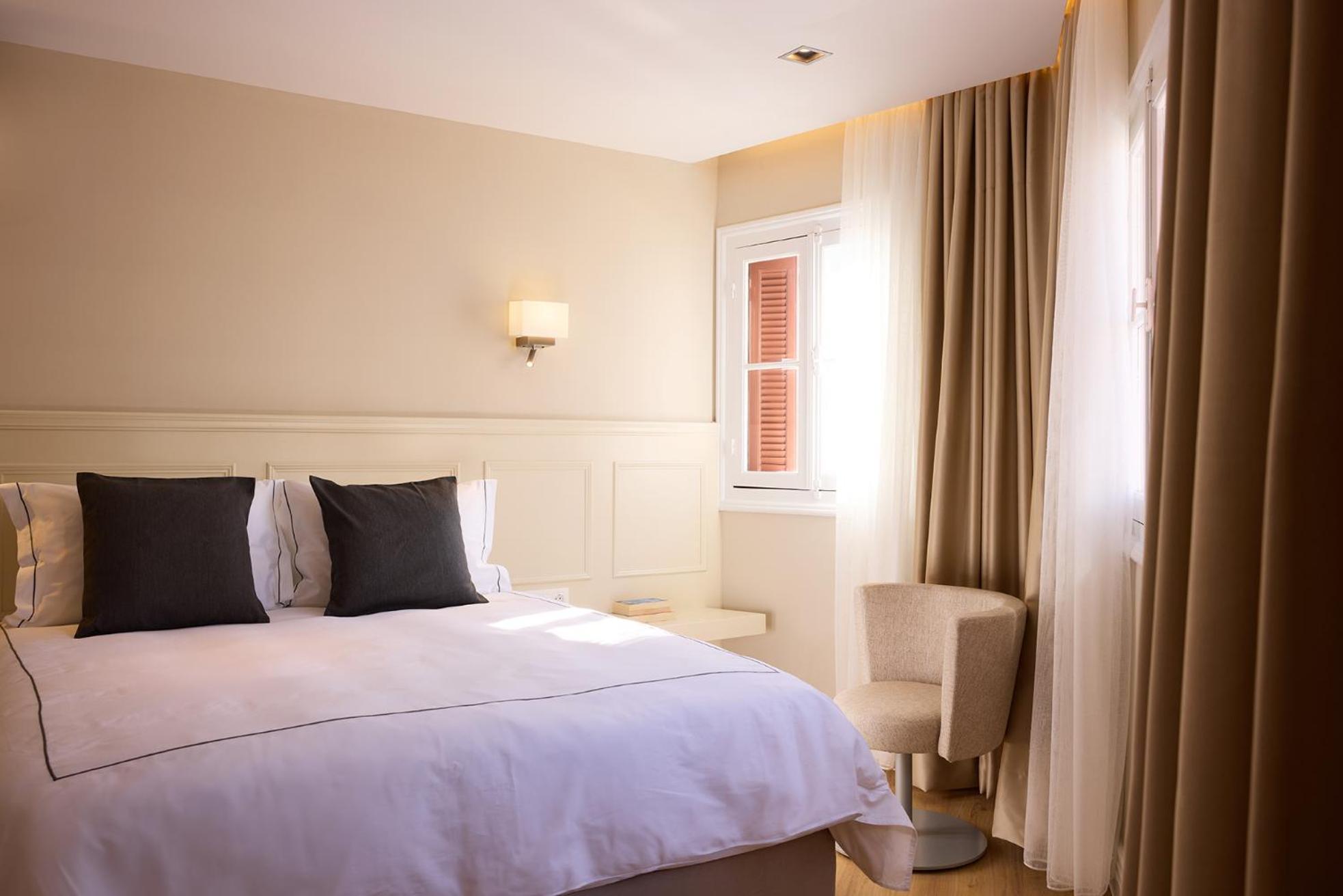 Vrachos Athens Suites Екстериор снимка